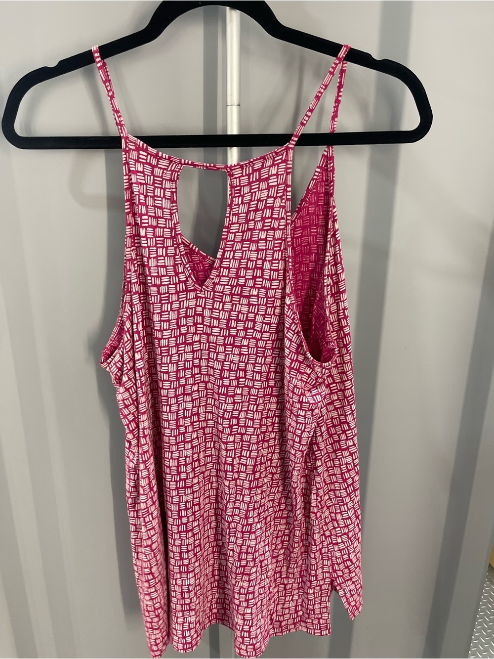 Old Navy Bright Pink Geo-Print Tank with Keyhole Back